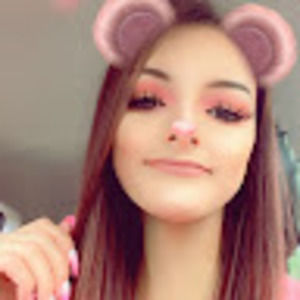 Meet your Posher, Tia